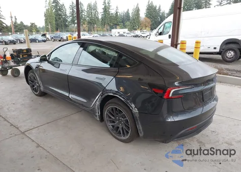 2025 Tesla Model 3 Long Range Rear-Wheel Drive из США, поврежденный, VIN 5YJ3E1EA5SF004300